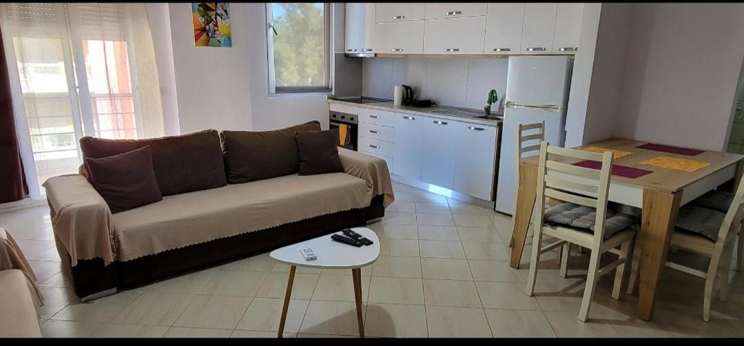 Antea Apartments 1-2 Vlorë Εξωτερικό φωτογραφία